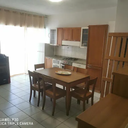 Taverna A 100 Mt Dal Mare Apartament