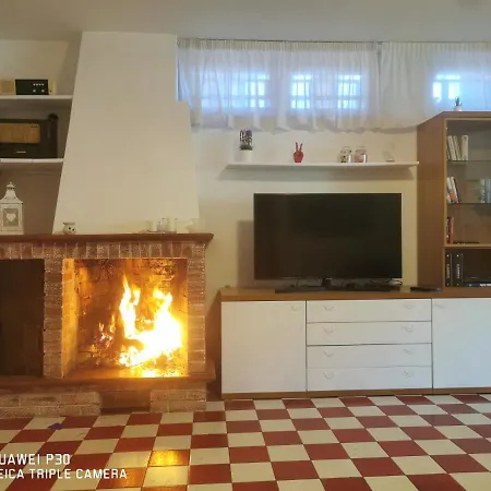 Taverna A 100 Mt Dal Mare *